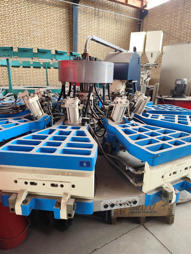 دستگاه تزریق چکمه روتاری (PVC (wintech کارکرده